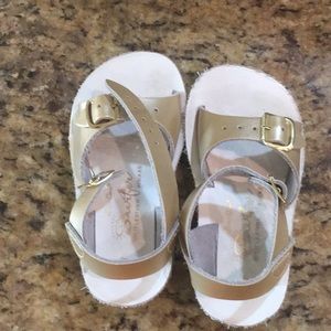 Gold Size 7 Sun Sand Sandals